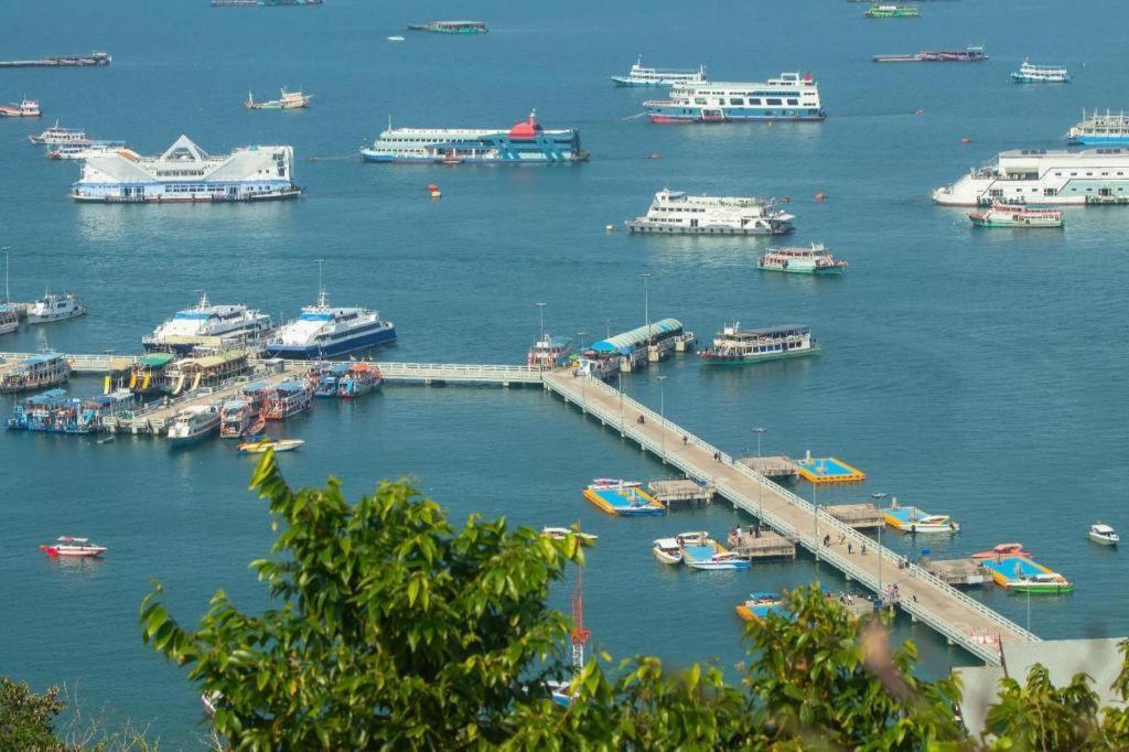 Hotel K Station Pattaya Zewnętrze zdjęcie