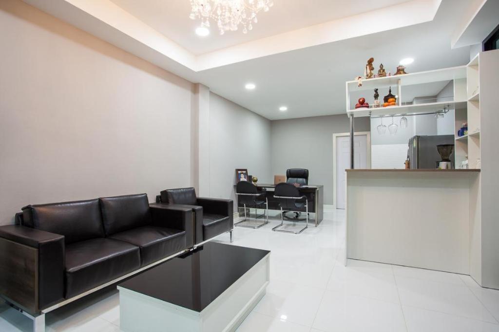 Hotel K Station Pattaya Zewnętrze zdjęcie